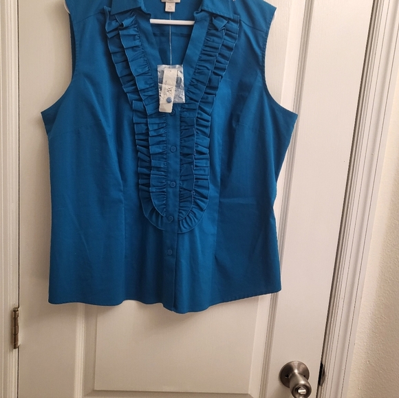 Sleeveless Blue Women's Top New and stylish add elegance to your closet. - Picture 2 of 8